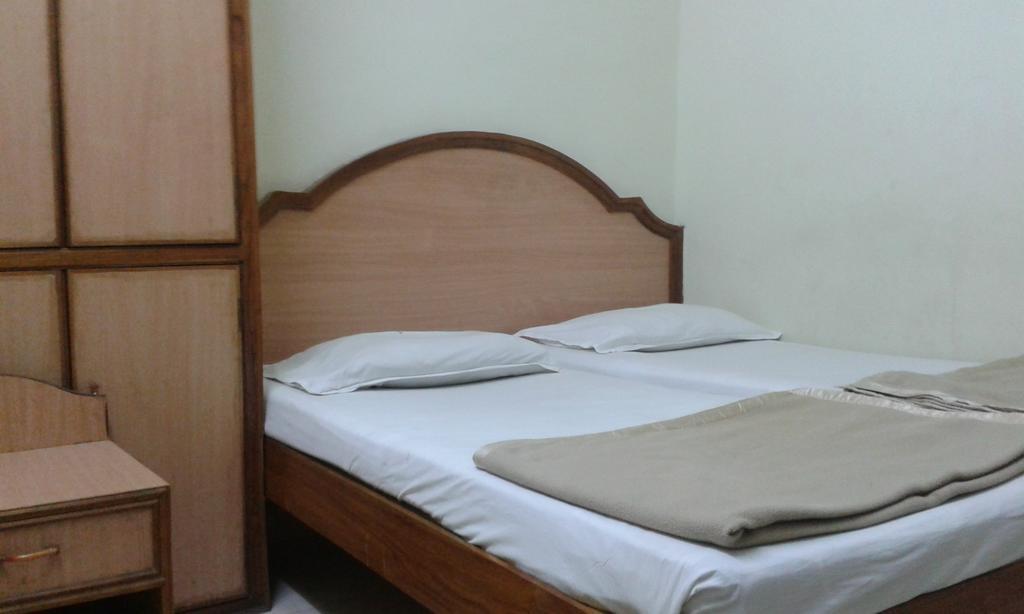 Hotel Agarala Residency ティルパティ エクステリア 写真
