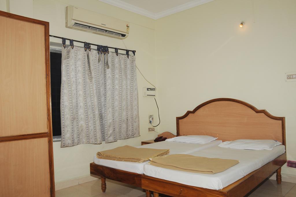 Hotel Agarala Residency ティルパティ 部屋 写真